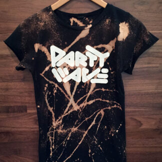 PARTY WAVE™ Bleach-T